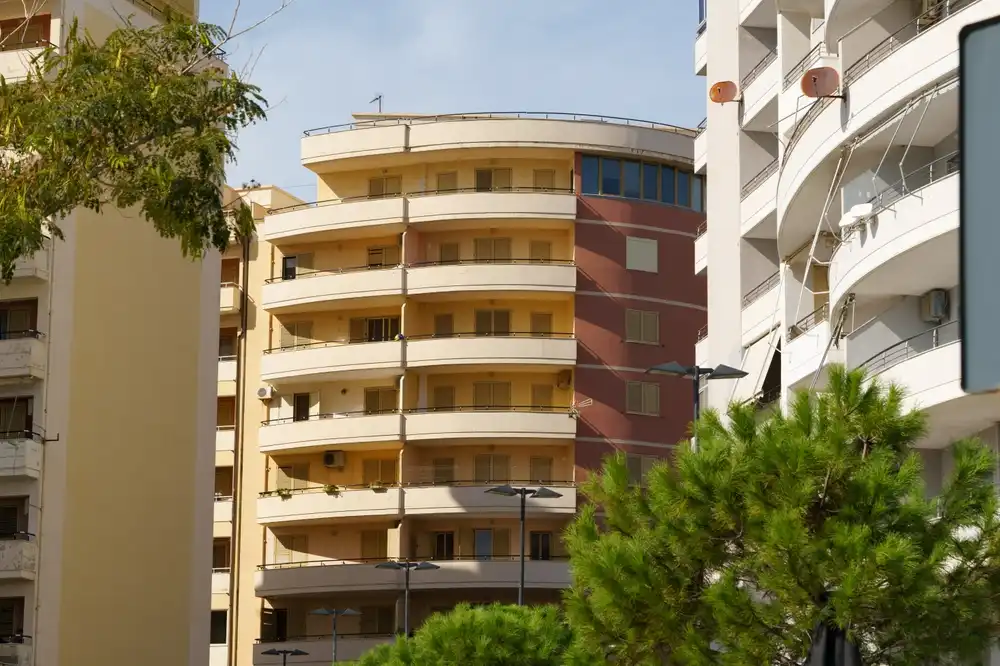 Fachadas mediterráneas modernas